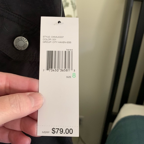 NWT Black Cargo Capris - Picture 6 of 6